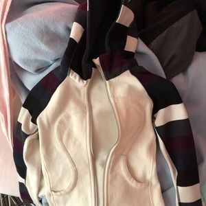 Lululemon size 2